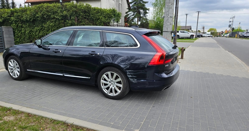 Volvo V90 cena 70900 przebieg: 212000, rok produkcji 2019 z Strzegom małe 121